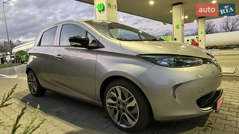 Хэтчбек Renault Zoe 2015 в Киеве фото 3 Хэтчбек Renault Zoe 2015 в Киеве