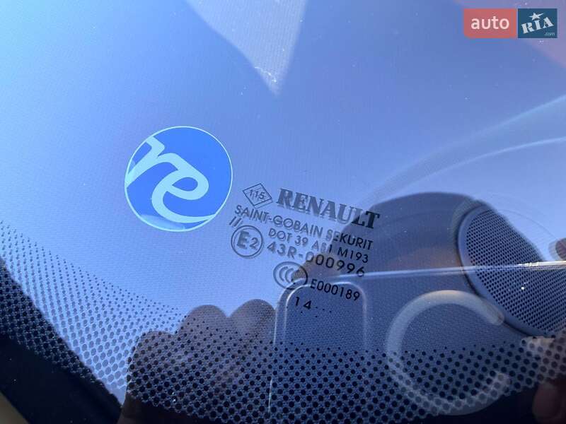 Хетчбек Renault Zoe 2015 в Рівному фото 24 Хетчбек Renault Zoe 2015 в Рівному