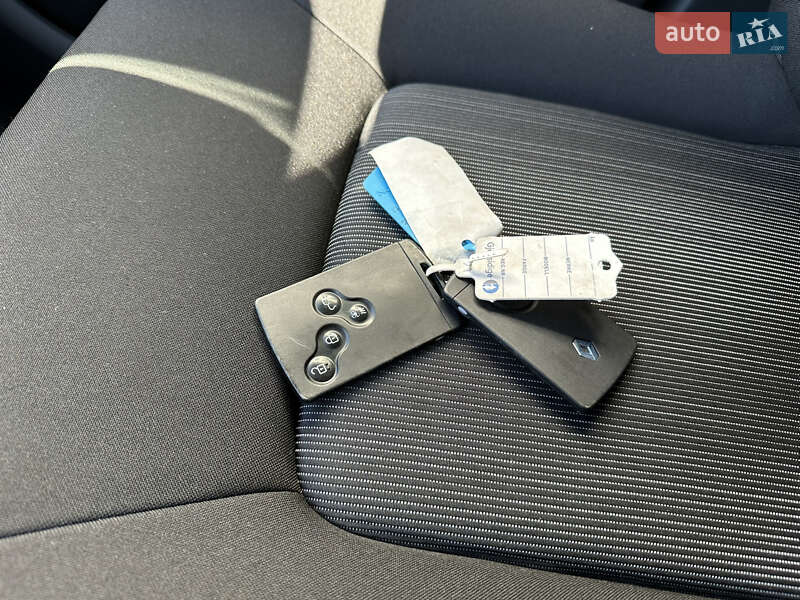 Хэтчбек Renault Zoe 2017 в Тернополе