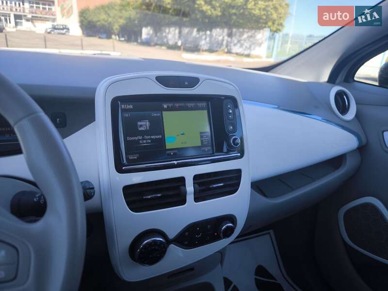 Хэтчбек Renault Zoe 2013 в Долине