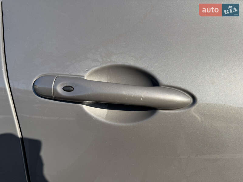 Хетчбек Renault Zoe 2016 в Луцьку