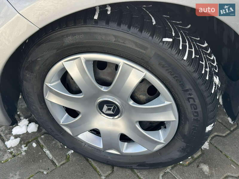 Хэтчбек Renault Zoe 2015 в Дрогобыче