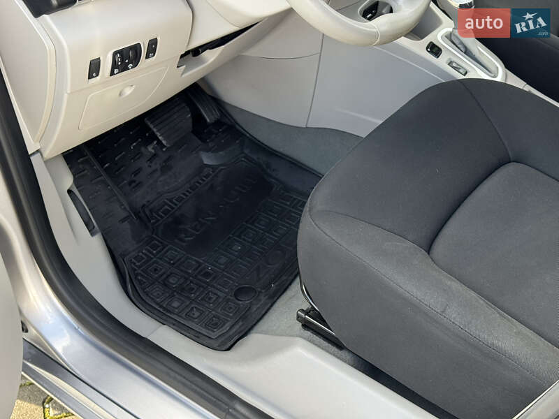 Хэтчбек Renault Zoe 2015 в Дрогобыче