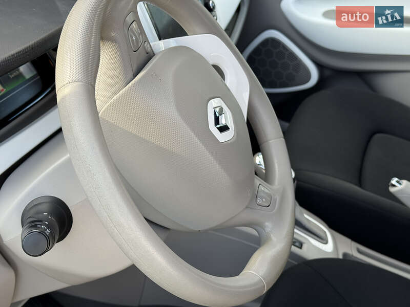 Хэтчбек Renault Zoe 2015 в Дрогобыче