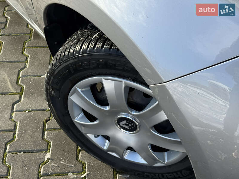 Хэтчбек Renault Zoe 2015 в Дрогобыче