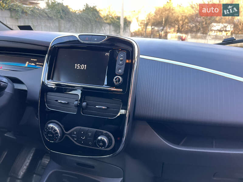 Хетчбек Renault Zoe 2017 в Рівному