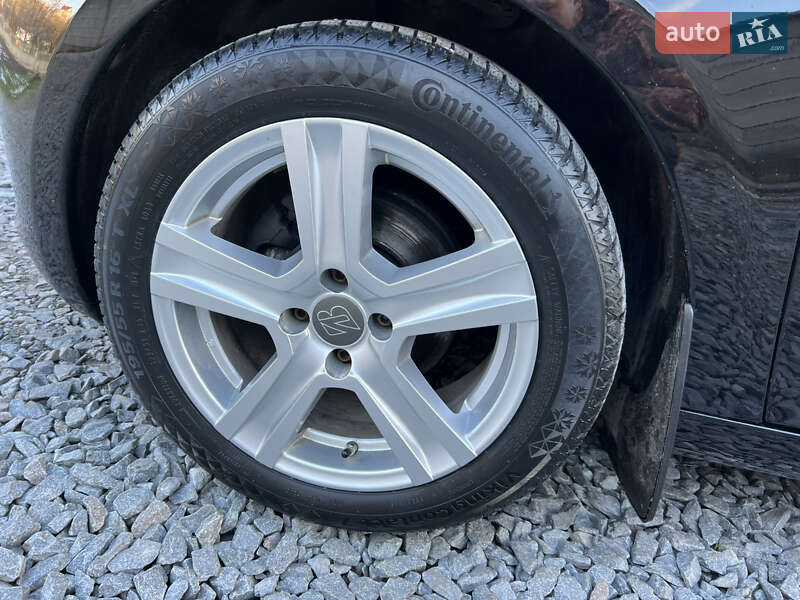 Хетчбек Renault Zoe 2017 в Рівному