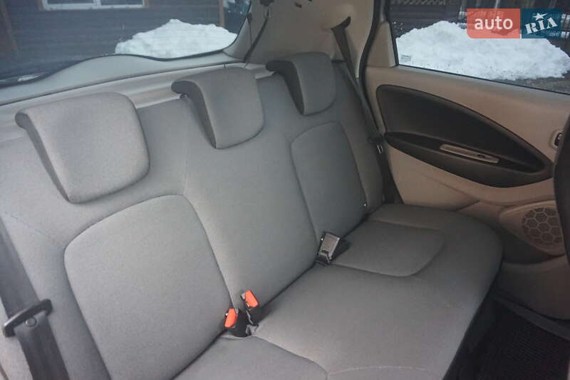 Хэтчбек Renault Zoe 2015 в Самборе