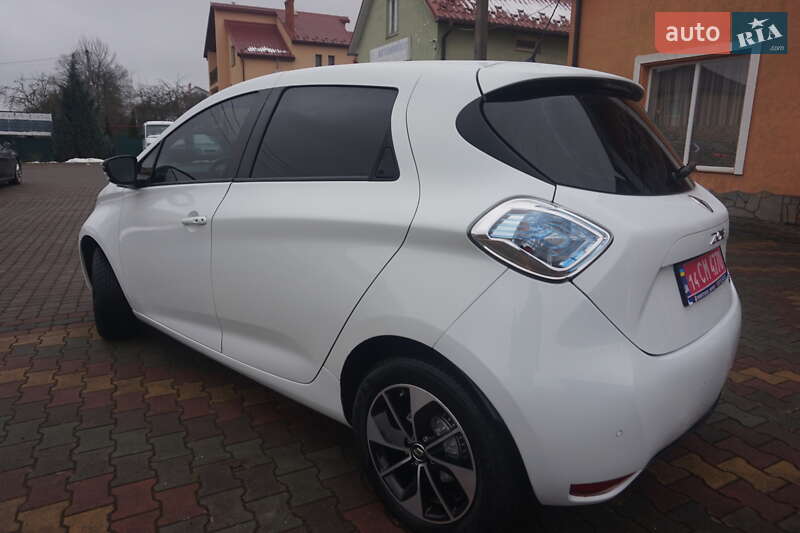 Хэтчбек Renault Zoe 2018 в Самборе