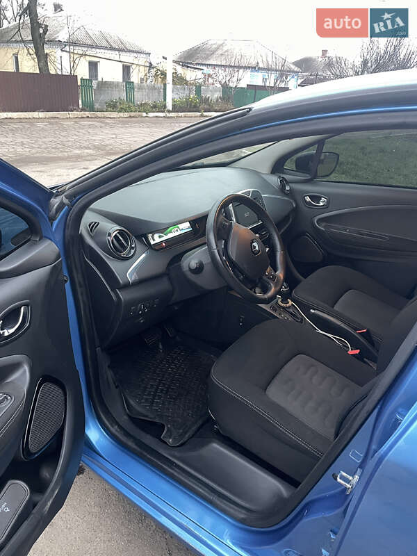 Хэтчбек Renault Zoe 2017 в Новоукраинке фото 23 Хэтчбек Renault Zoe 2017 в Новоукраинке