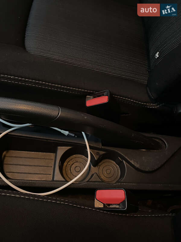 Хэтчбек Renault Zoe 2017 в Новоукраинке фото 28 Хэтчбек Renault Zoe 2017 в Новоукраинке