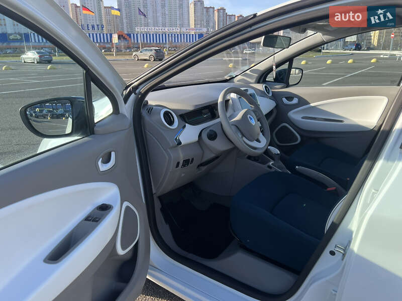 Хэтчбек Renault Zoe 2014 в Киеве фото 41 Хэтчбек Renault Zoe 2014 в Киеве
