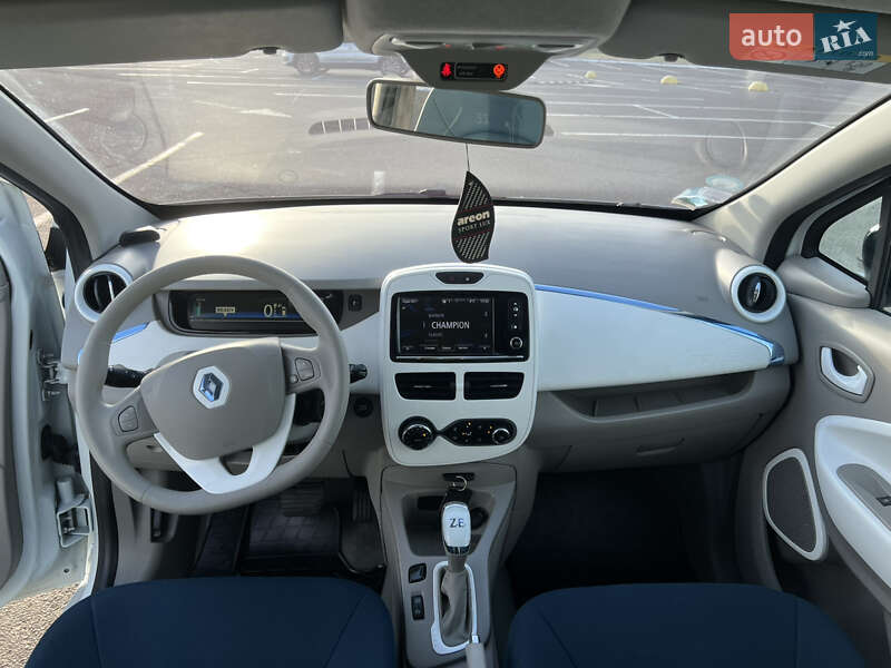 Хэтчбек Renault Zoe 2014 в Киеве фото 49 Хэтчбек Renault Zoe 2014 в Киеве