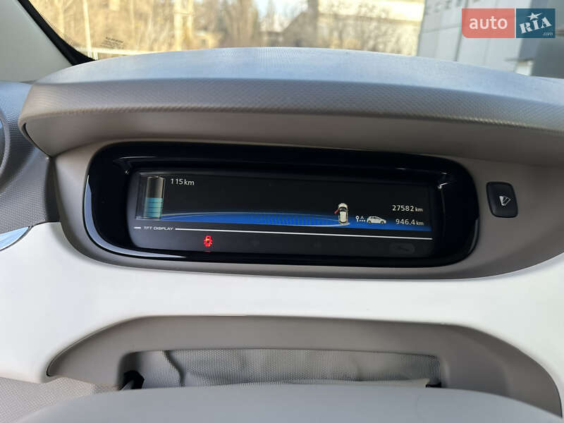 Хэтчбек Renault Zoe 2019 в Киеве фото 20 Хэтчбек Renault Zoe 2019 в Киеве
