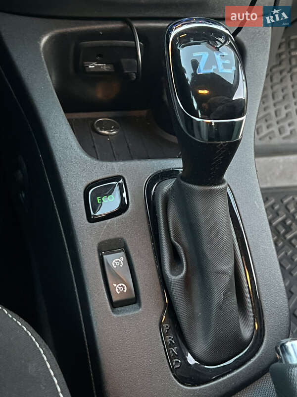 Хэтчбек Renault Zoe 2017 в Киеве