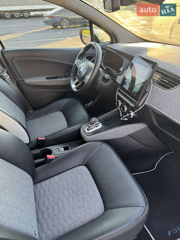 Хэтчбек Renault Zoe 2020 в Пустомытах