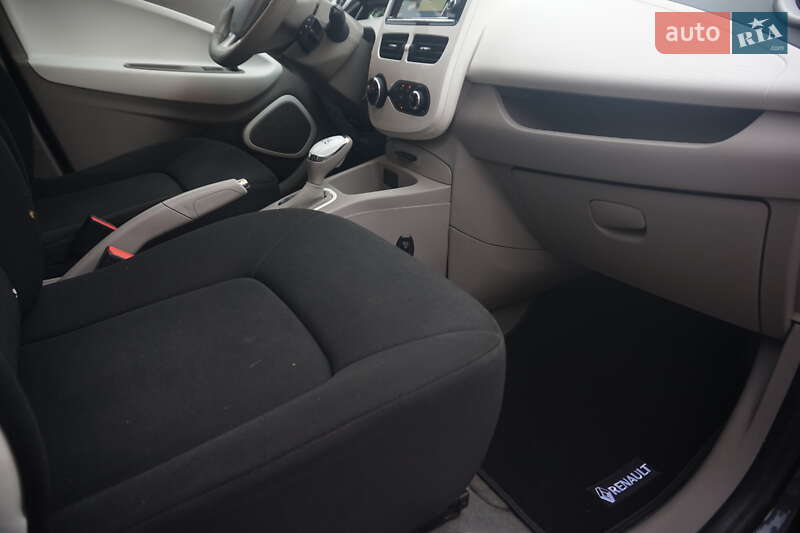 Хэтчбек Renault Zoe 2017 в Самборе фото 40 Хэтчбек Renault Zoe 2017 в Самборе