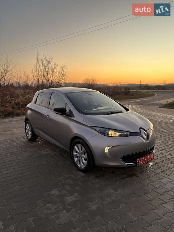 Хэтчбек Renault Zoe 2016 в Львове