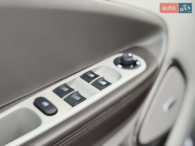 Хэтчбек Renault Zoe 2018 в Луцке фото 7 Хэтчбек Renault Zoe 2018 в Луцке