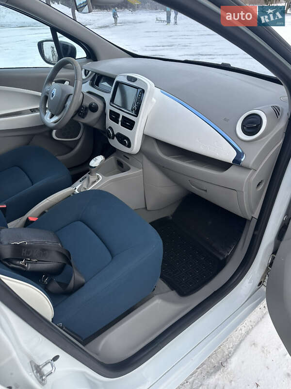 Хэтчбек Renault Zoe 2013 в Дубно
