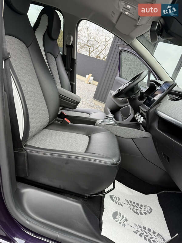 Хэтчбек Renault Zoe 2020 в Дрогобыче фото 29 Хэтчбек Renault Zoe 2020 в Дрогобыче