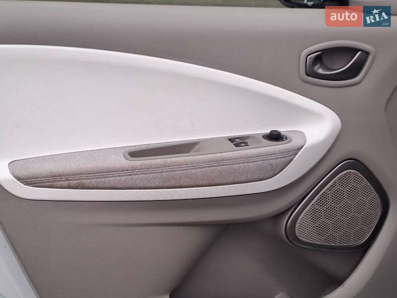 Хэтчбек Renault Zoe 2019 в Одессе фото 11 Хэтчбек Renault Zoe 2019 в Одессе