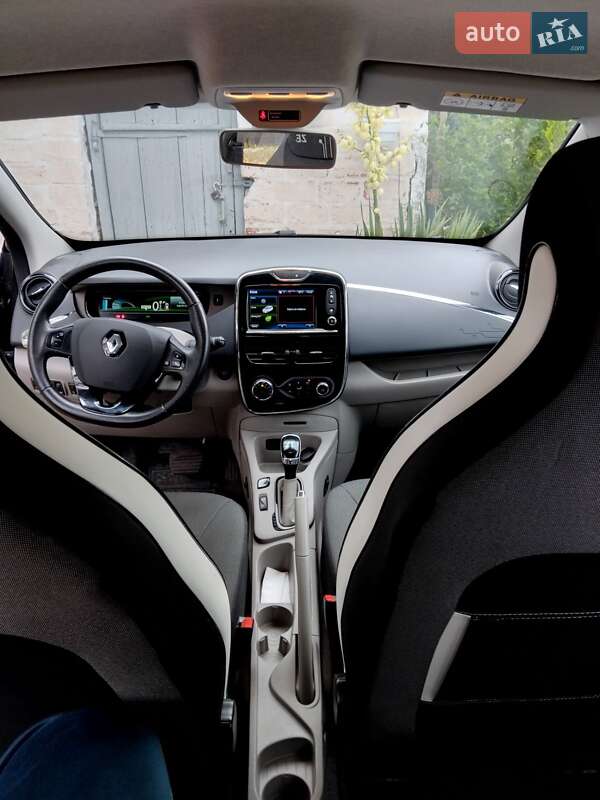 Хэтчбек Renault Zoe 2016 в Днепре
