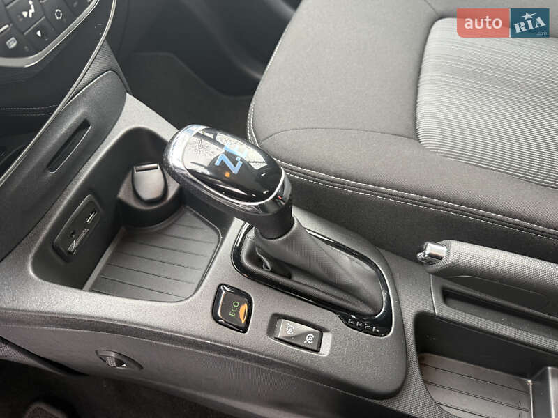 Хэтчбек Renault Zoe 2017 в Ужгороде