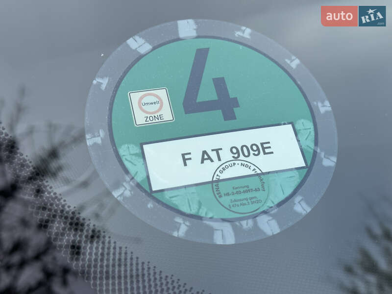 Хэтчбек Renault Zoe 2017 в Ужгороде