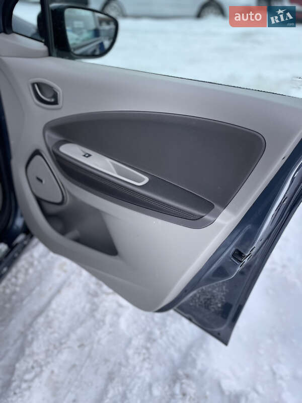 Хэтчбек Renault Zoe 2017 в Хмельницком