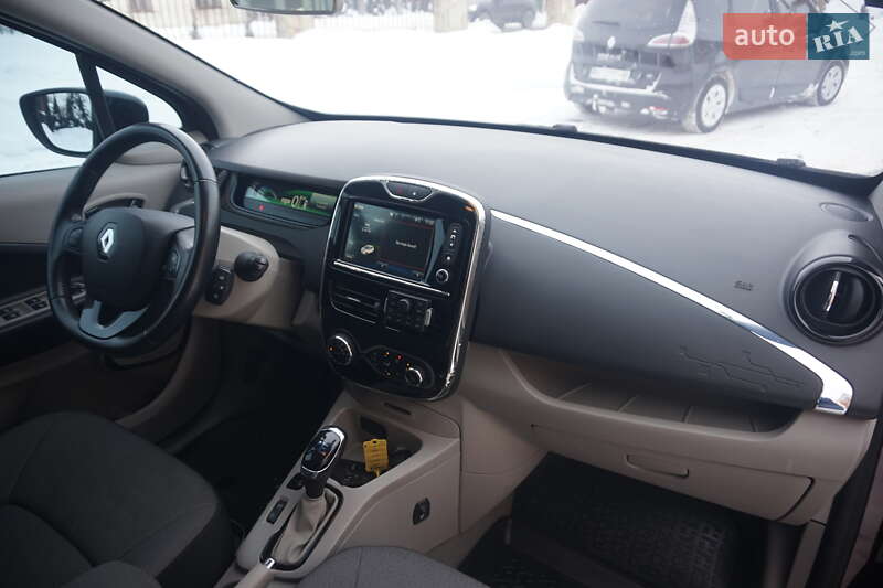 Хэтчбек Renault Zoe 2015 в Самборе