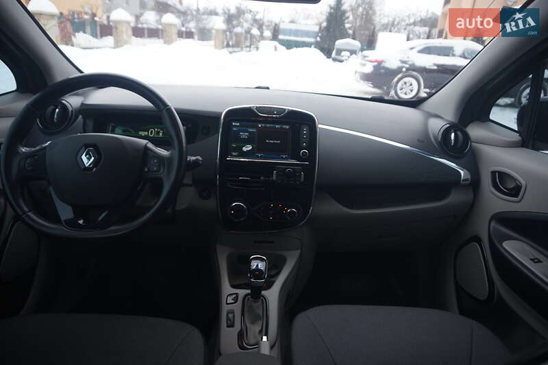 Хэтчбек Renault Zoe 2015 в Самборе