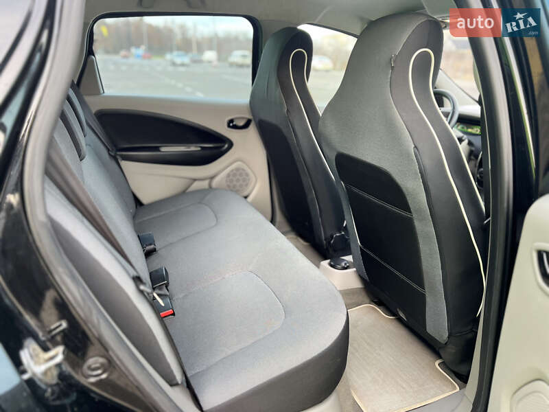 Хэтчбек Renault Zoe 2013 в Дубно