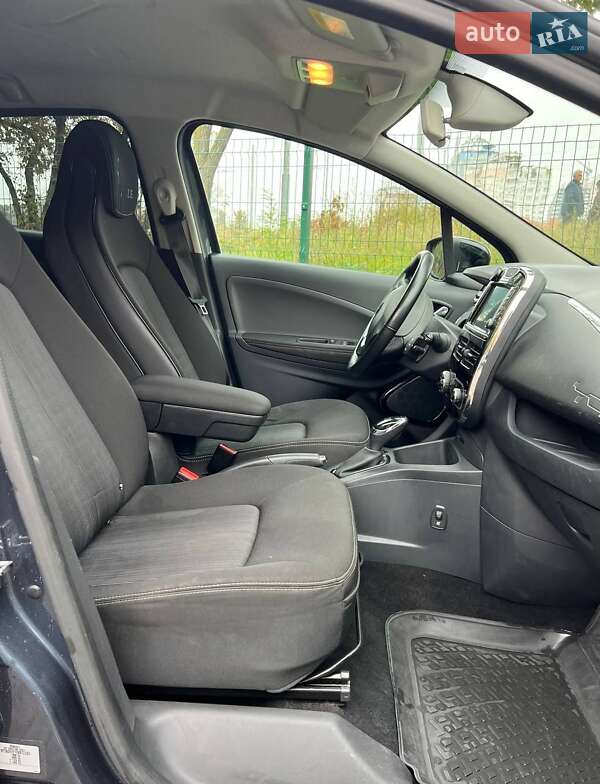Хэтчбек Renault Zoe 2017 в Киеве фото 15 Хэтчбек Renault Zoe 2017 в Киеве