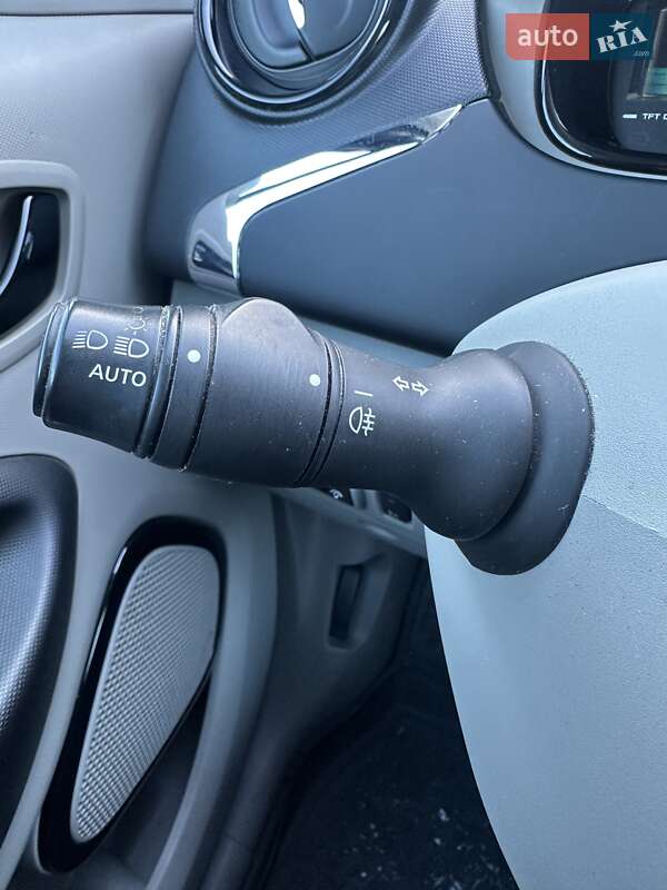 Хэтчбек Renault Zoe 2014 в Белогородке