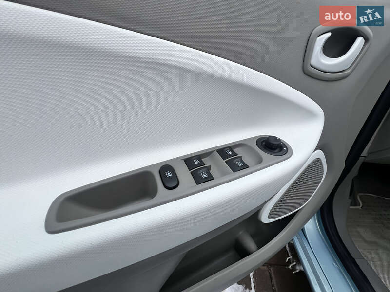 Хэтчбек Renault Zoe 2013 в Одессе фото 19 Хэтчбек Renault Zoe 2013 в Одессе