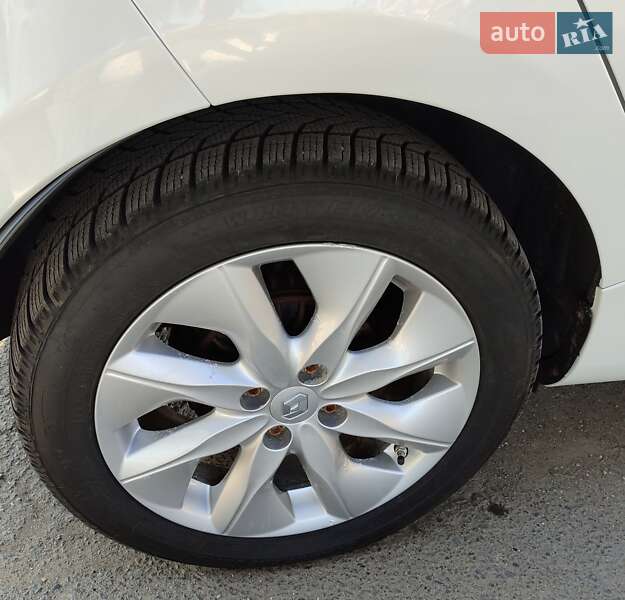 Хэтчбек Renault Zoe 2014 в Одессе фото 13 Хэтчбек Renault Zoe 2014 в Одессе