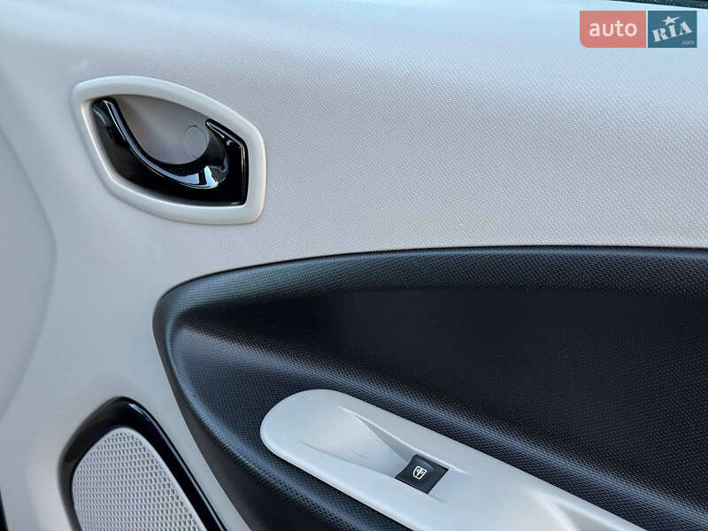 Хэтчбек Renault Zoe 2014 в Стрые фото 33 Хэтчбек Renault Zoe 2014 в Стрые