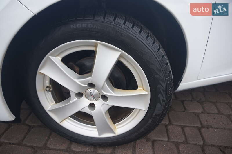 Хэтчбек Renault Zoe 2018 в Самборе