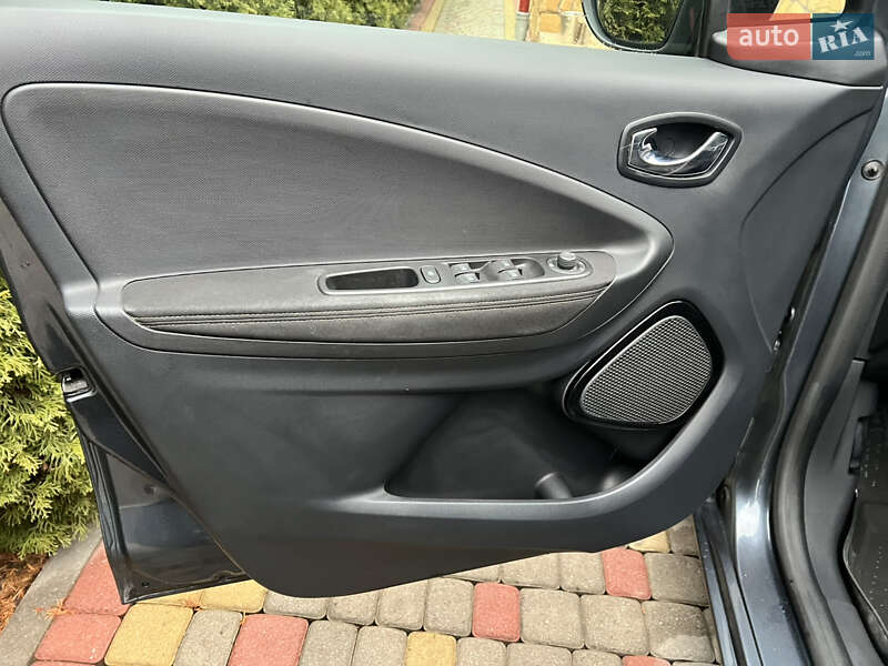 Хэтчбек Renault Zoe 2017 в Львове