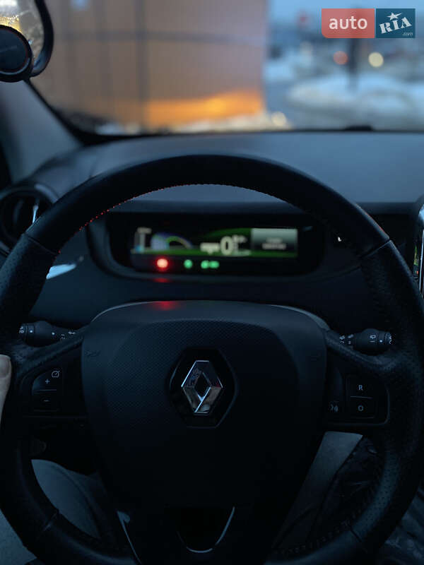Хетчбек Renault Zoe 2015 в Львові фото 11 Хетчбек Renault Zoe 2015 в Львові