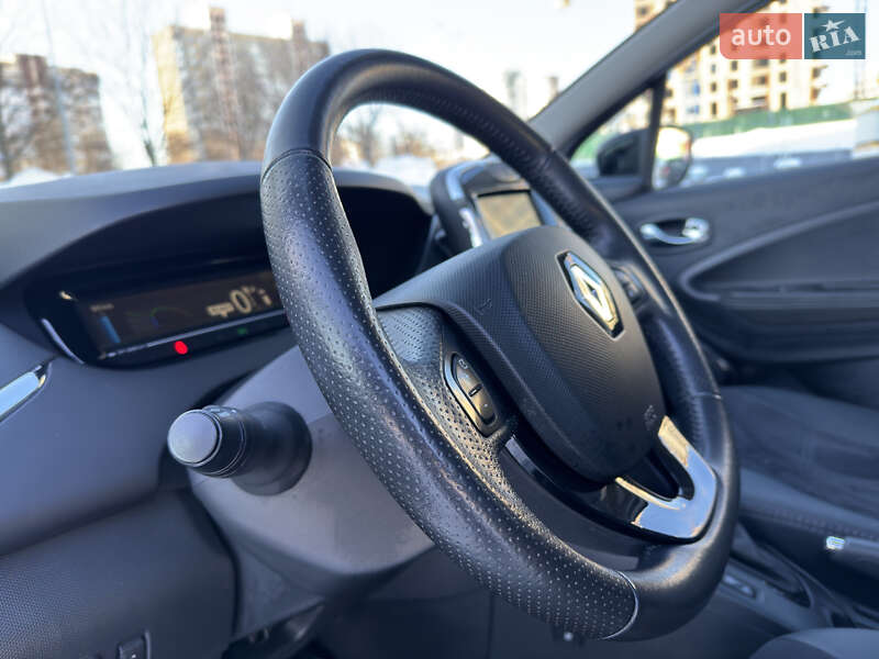 Хэтчбек Renault Zoe 2018 в Киеве