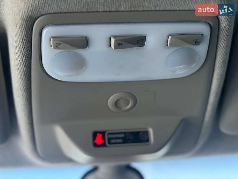 Хэтчбек Renault Zoe 2015 в Ровно