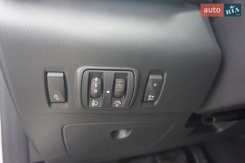 Хетчбек Renault Zoe 2017 в Самборі фото 28 Хетчбек Renault Zoe 2017 в Самборі