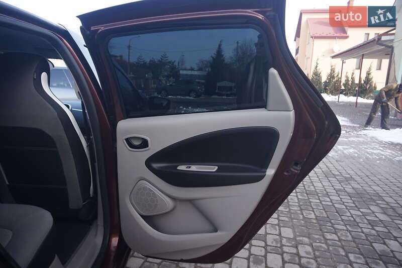 Хэтчбек Renault Zoe 2015 в Самборе фото 41 Хэтчбек Renault Zoe 2015 в Самборе