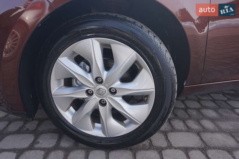 Хэтчбек Renault Zoe 2015 в Самборе фото 61 Хэтчбек Renault Zoe 2015 в Самборе