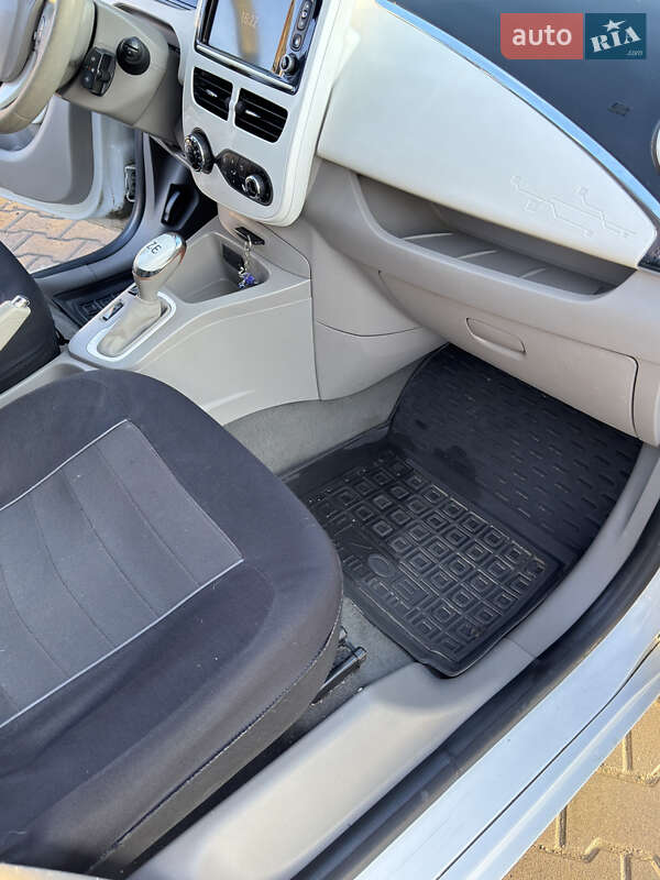 Хэтчбек Renault Zoe 2016 в Черновцах