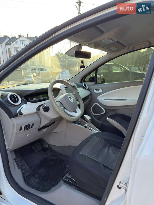 Хэтчбек Renault Zoe 2016 в Черновцах