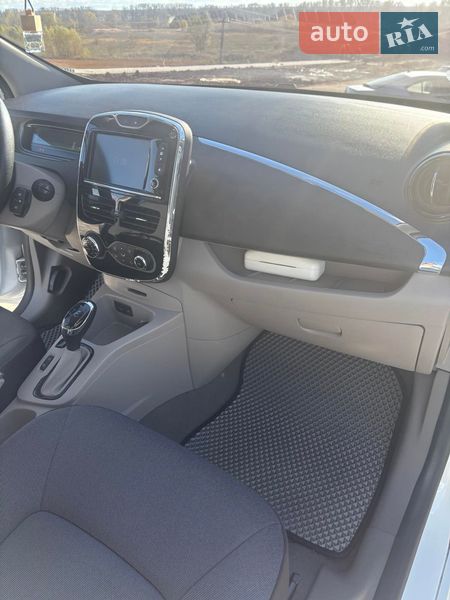 Хэтчбек Renault Zoe 2016 в Хмельницком