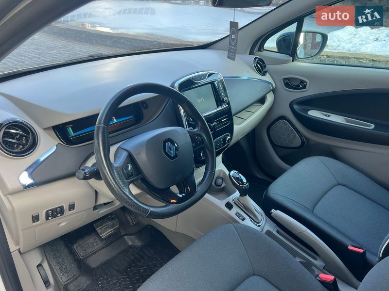 Хетчбек Renault Zoe 2014 в Рівному